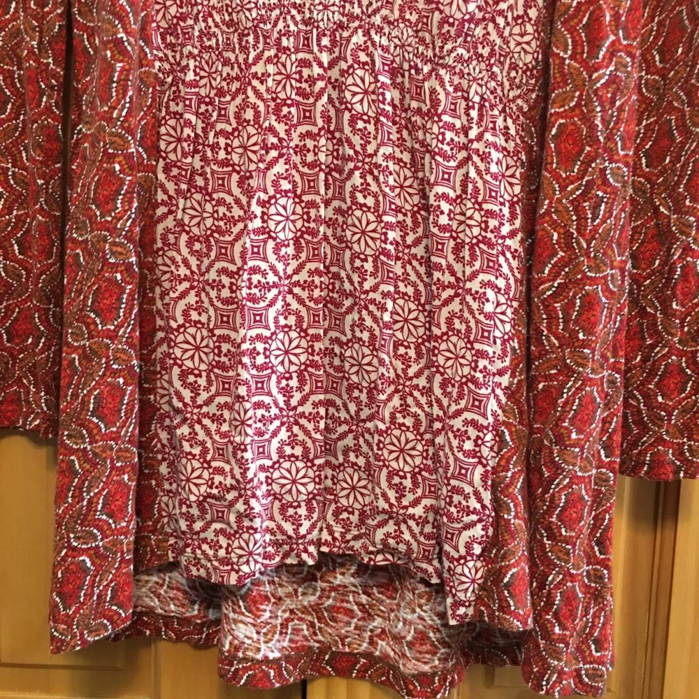 Akemi + Kin Tunic Top - Picture 5 of 8